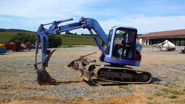 экскаватор Komatsu PC75UU-2